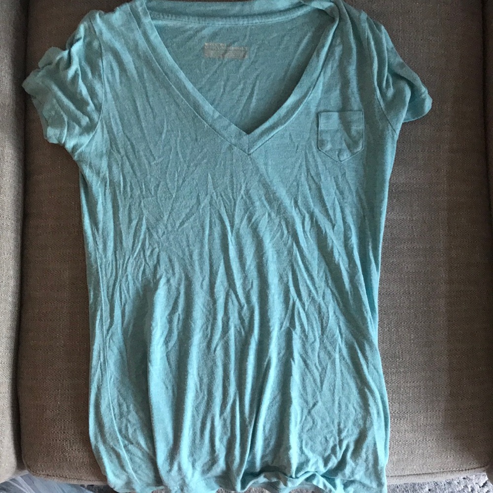 Blue v-neck shirt with pocket